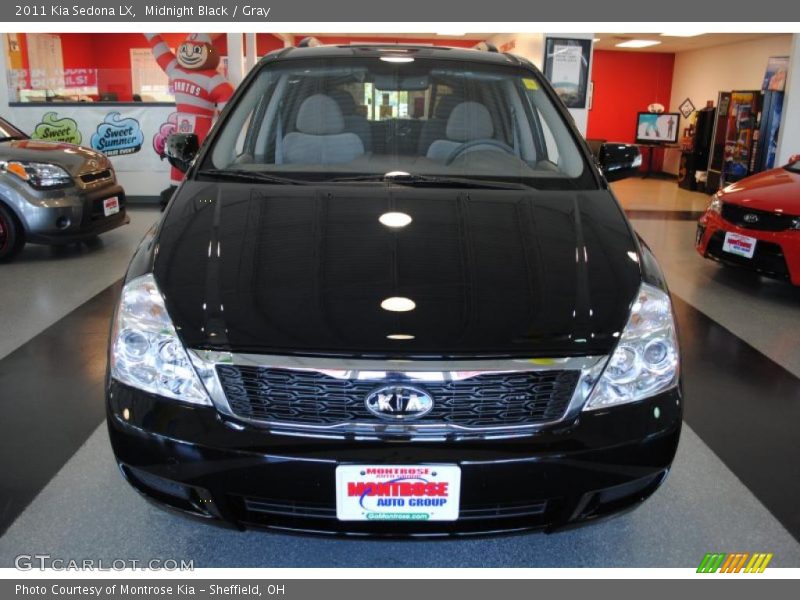 Midnight Black / Gray 2011 Kia Sedona LX