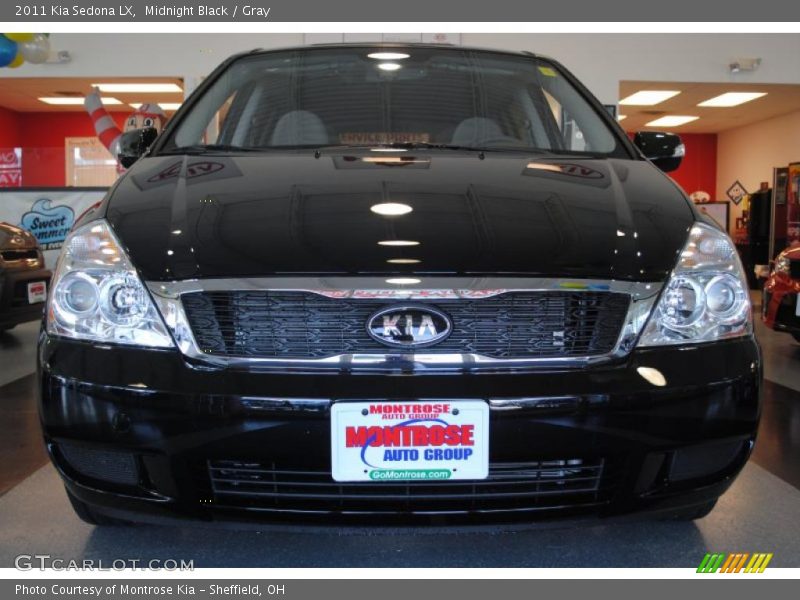 Midnight Black / Gray 2011 Kia Sedona LX