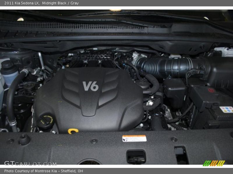 Midnight Black / Gray 2011 Kia Sedona LX