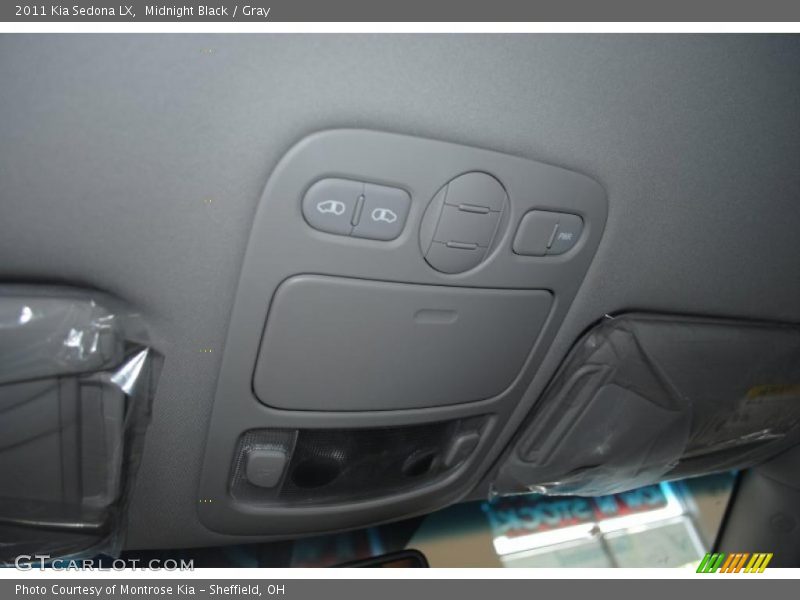 Midnight Black / Gray 2011 Kia Sedona LX