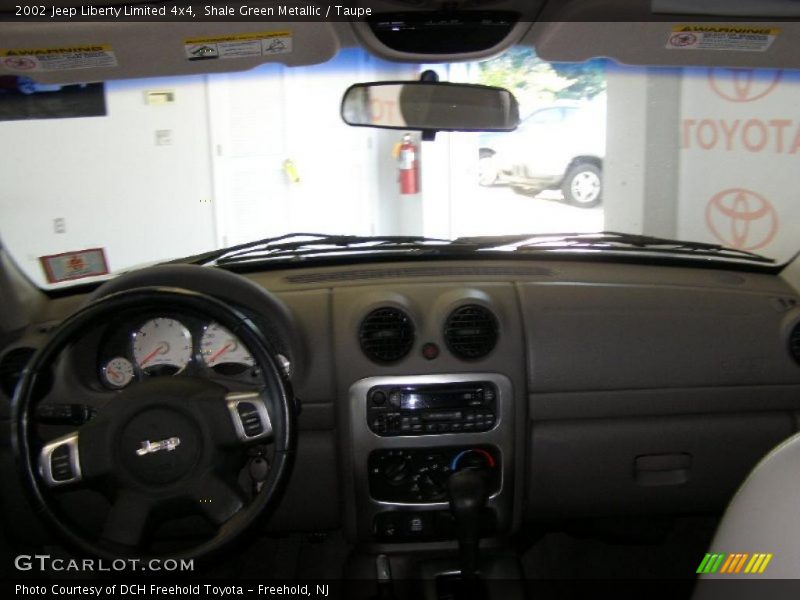 Shale Green Metallic / Taupe 2002 Jeep Liberty Limited 4x4