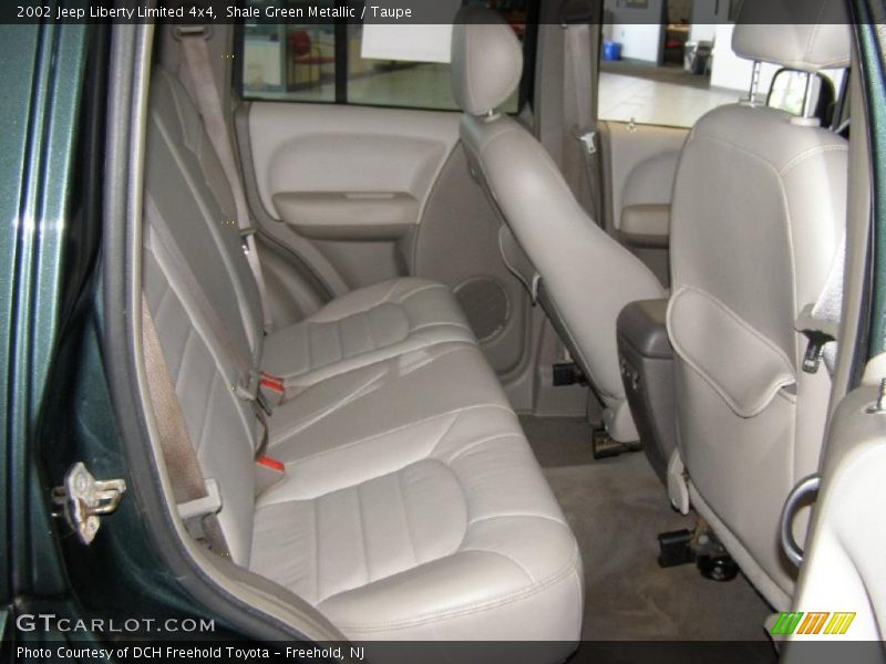 Shale Green Metallic / Taupe 2002 Jeep Liberty Limited 4x4