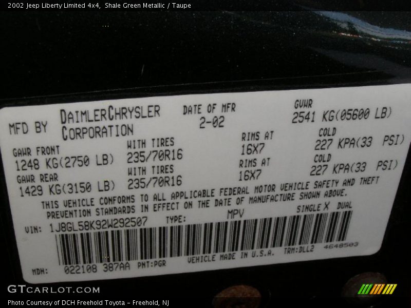 Shale Green Metallic / Taupe 2002 Jeep Liberty Limited 4x4
