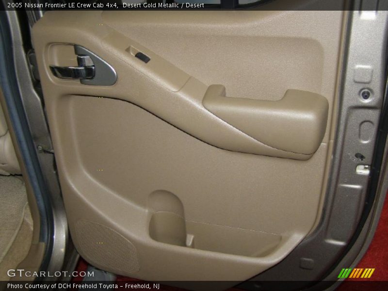 Desert Gold Metallic / Desert 2005 Nissan Frontier LE Crew Cab 4x4