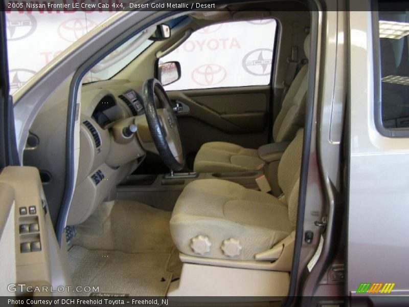 Desert Gold Metallic / Desert 2005 Nissan Frontier LE Crew Cab 4x4