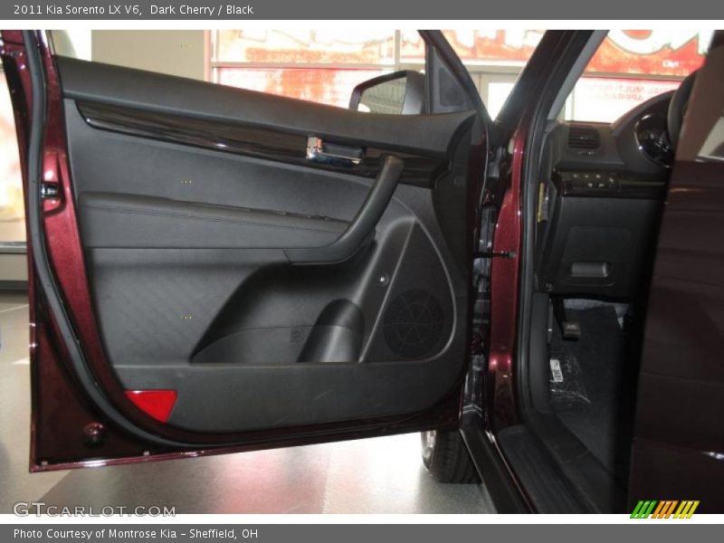 Dark Cherry / Black 2011 Kia Sorento LX V6