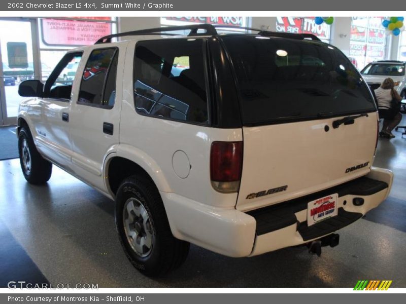 Summit White / Graphite 2002 Chevrolet Blazer LS 4x4