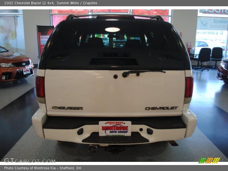 Summit White / Graphite 2002 Chevrolet Blazer LS 4x4