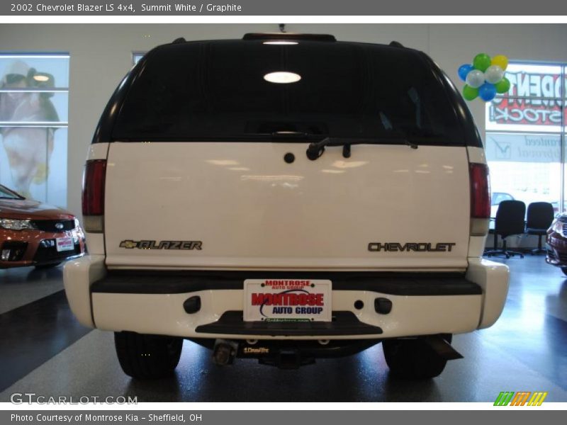 Summit White / Graphite 2002 Chevrolet Blazer LS 4x4