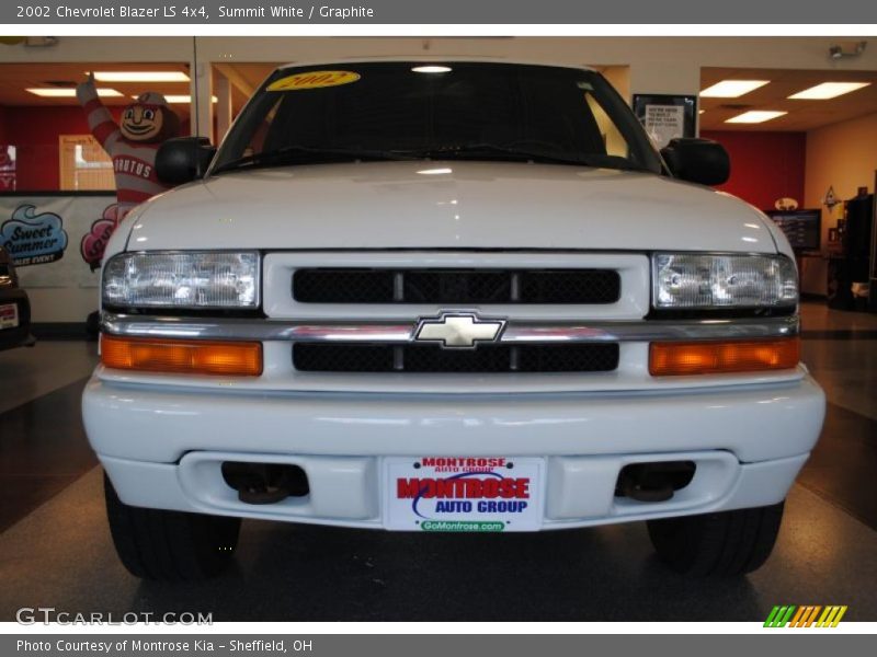 Summit White / Graphite 2002 Chevrolet Blazer LS 4x4