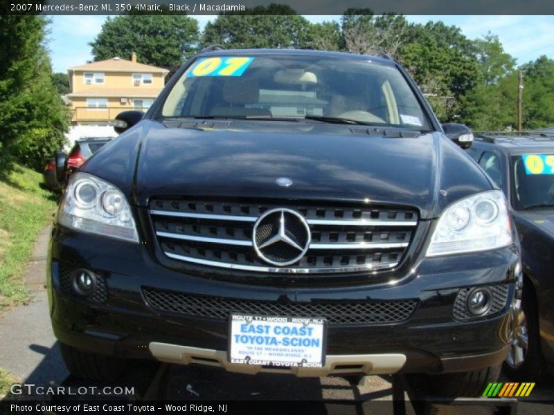 Black / Macadamia 2007 Mercedes-Benz ML 350 4Matic
