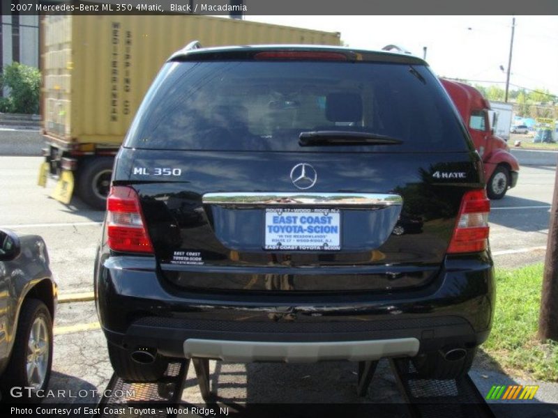 Black / Macadamia 2007 Mercedes-Benz ML 350 4Matic
