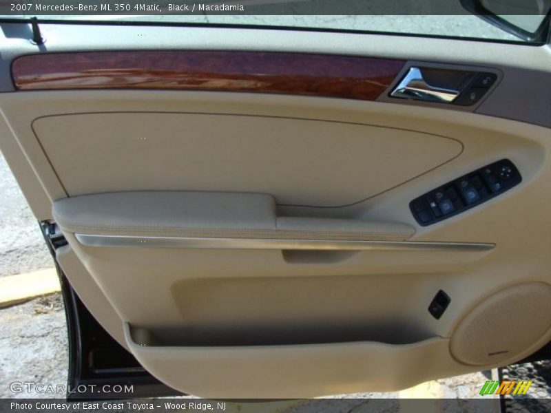 Black / Macadamia 2007 Mercedes-Benz ML 350 4Matic