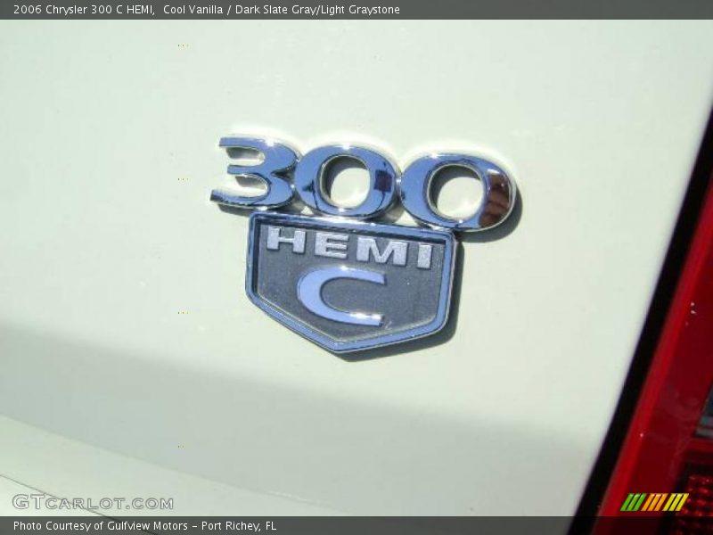 Cool Vanilla / Dark Slate Gray/Light Graystone 2006 Chrysler 300 C HEMI
