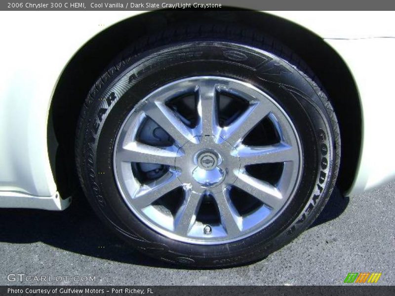 Cool Vanilla / Dark Slate Gray/Light Graystone 2006 Chrysler 300 C HEMI
