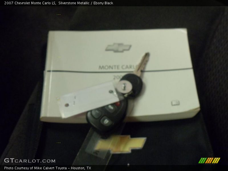 Silverstone Metallic / Ebony Black 2007 Chevrolet Monte Carlo LS