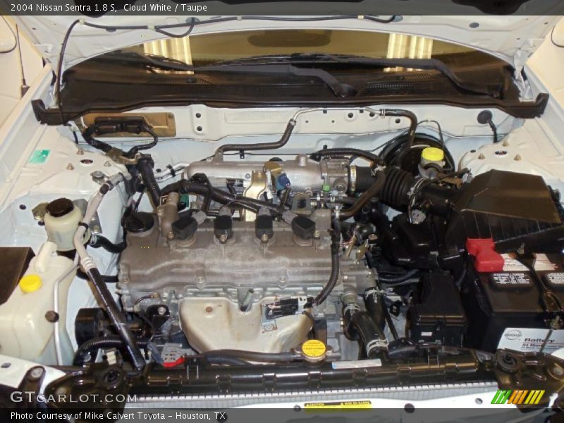 Cloud White / Taupe 2004 Nissan Sentra 1.8 S