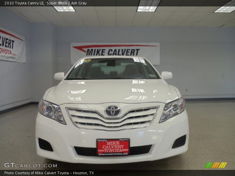Super White / Ash Gray 2010 Toyota Camry LE