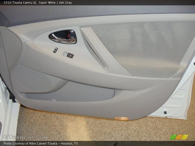 Super White / Ash Gray 2010 Toyota Camry LE