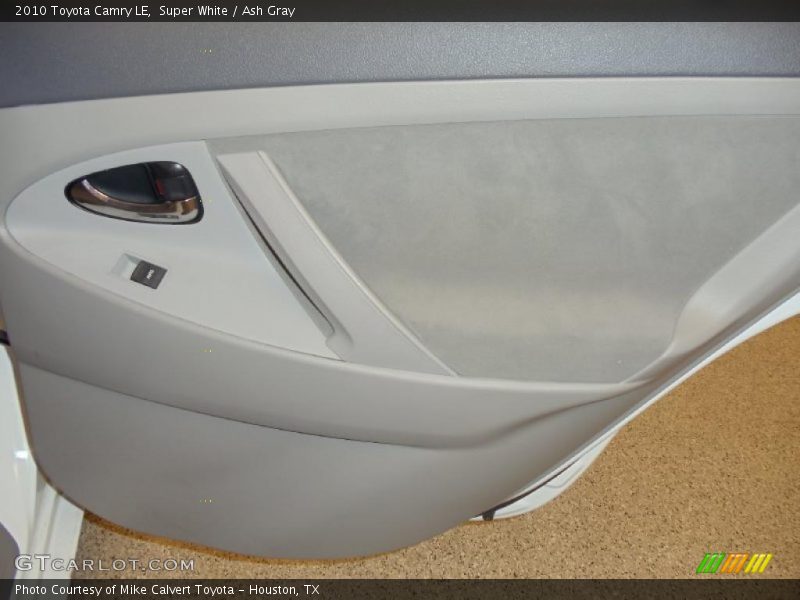 Super White / Ash Gray 2010 Toyota Camry LE