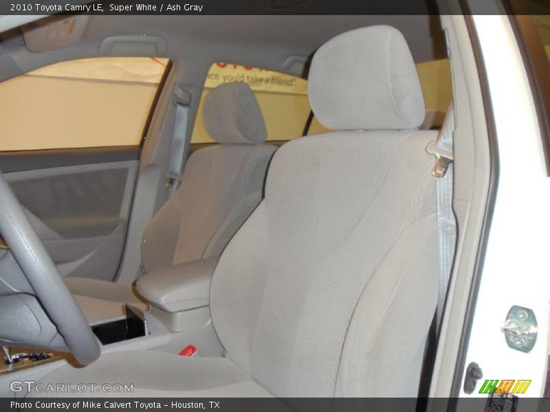 Super White / Ash Gray 2010 Toyota Camry LE