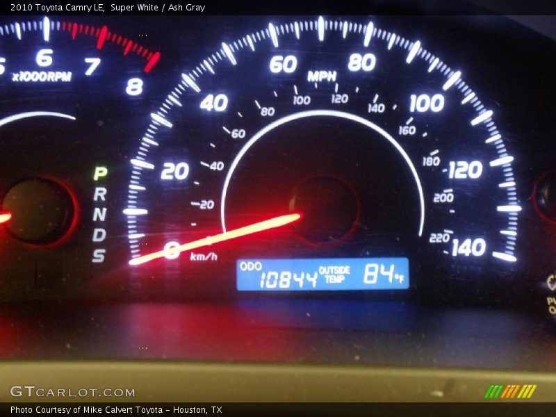 Super White / Ash Gray 2010 Toyota Camry LE