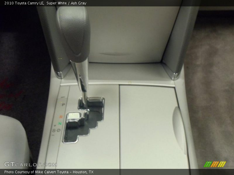 Super White / Ash Gray 2010 Toyota Camry LE