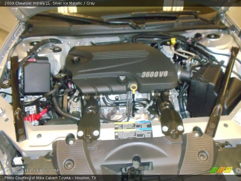 Silver Ice Metallic / Gray 2009 Chevrolet Impala LS