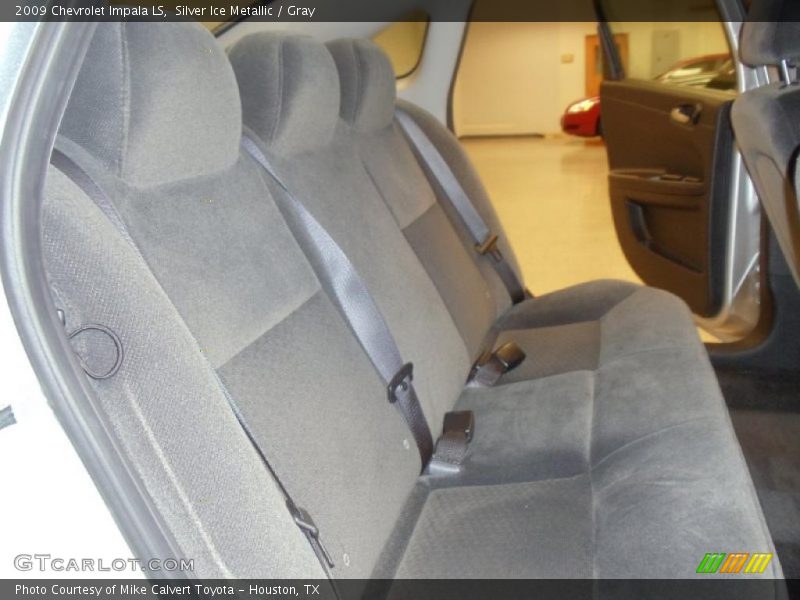 Silver Ice Metallic / Gray 2009 Chevrolet Impala LS