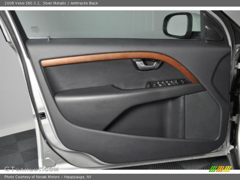 Silver Metallic / Anthracite Black 2008 Volvo S80 3.2