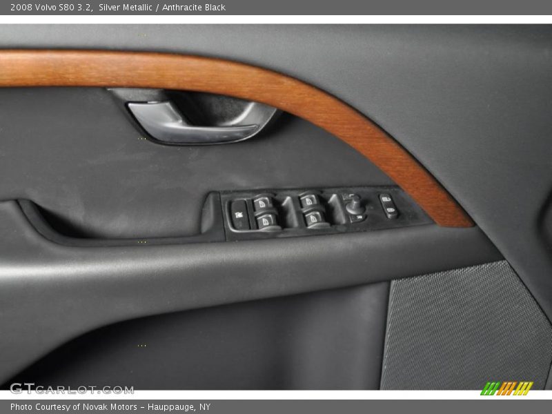 Silver Metallic / Anthracite Black 2008 Volvo S80 3.2