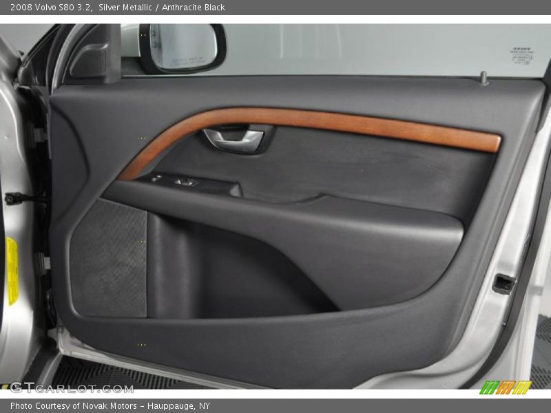 Silver Metallic / Anthracite Black 2008 Volvo S80 3.2