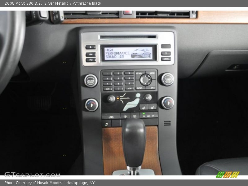 Silver Metallic / Anthracite Black 2008 Volvo S80 3.2