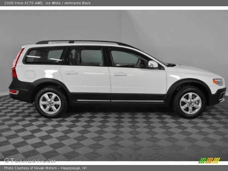 Ice White / Anthracite Black 2008 Volvo XC70 AWD