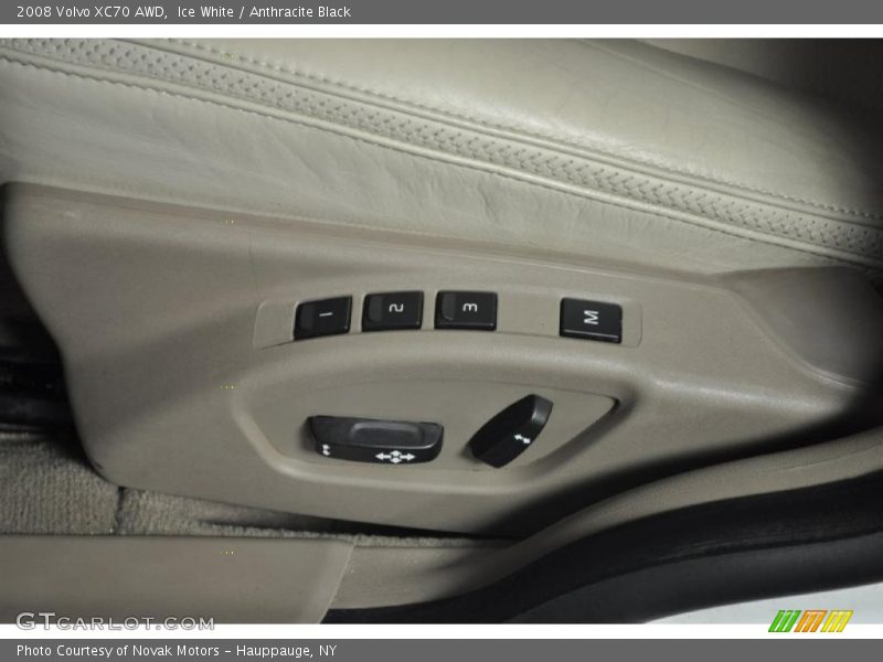 Ice White / Anthracite Black 2008 Volvo XC70 AWD