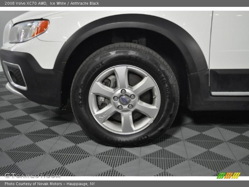Ice White / Anthracite Black 2008 Volvo XC70 AWD