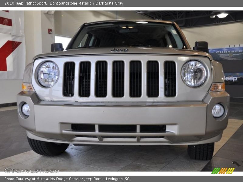 Light Sandstone Metallic / Dark Slate Gray 2010 Jeep Patriot Sport