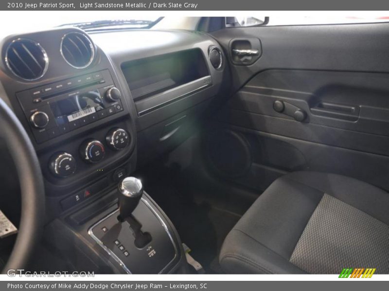Light Sandstone Metallic / Dark Slate Gray 2010 Jeep Patriot Sport