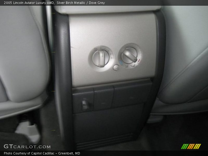 Silver Birch Metallic / Dove Grey 2005 Lincoln Aviator Luxury AWD