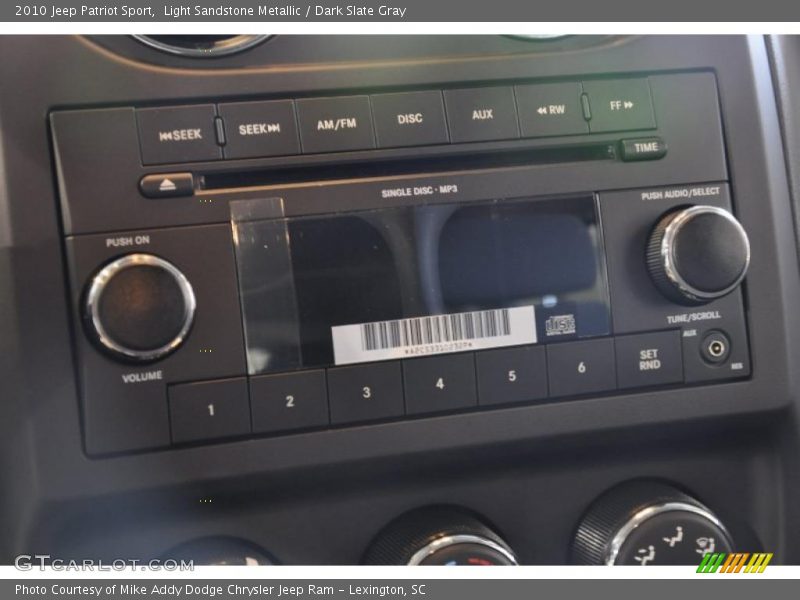Light Sandstone Metallic / Dark Slate Gray 2010 Jeep Patriot Sport
