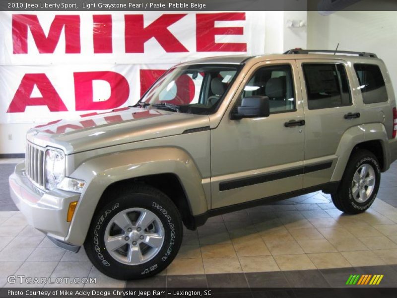 Light Graystone Pearl / Pastel Pebble Beige 2010 Jeep Liberty Sport