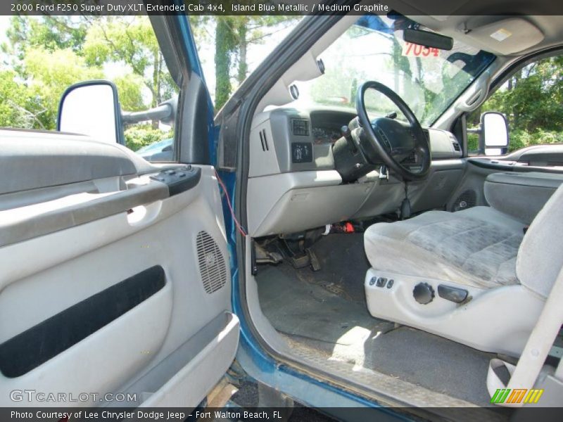 Island Blue Metallic / Medium Graphite 2000 Ford F250 Super Duty XLT Extended Cab 4x4