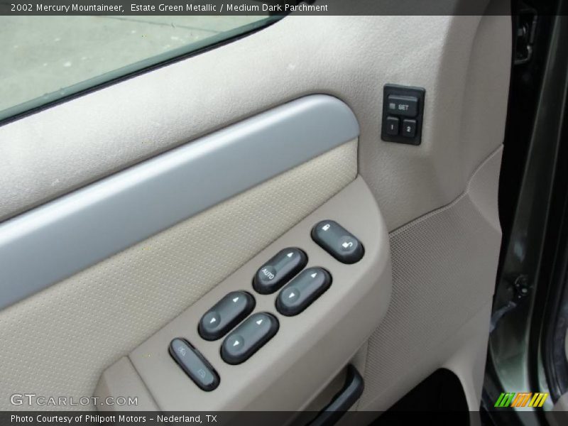 Estate Green Metallic / Medium Dark Parchment 2002 Mercury Mountaineer