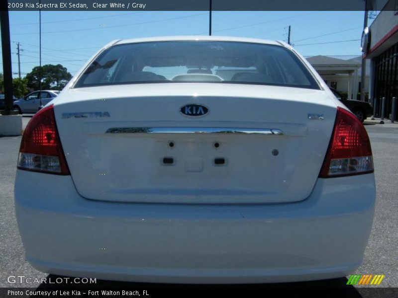 Clear White / Gray 2009 Kia Spectra EX Sedan