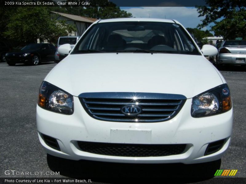 Clear White / Gray 2009 Kia Spectra EX Sedan