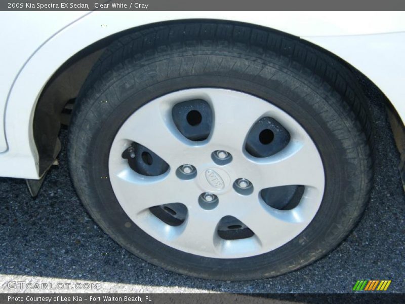 Clear White / Gray 2009 Kia Spectra EX Sedan