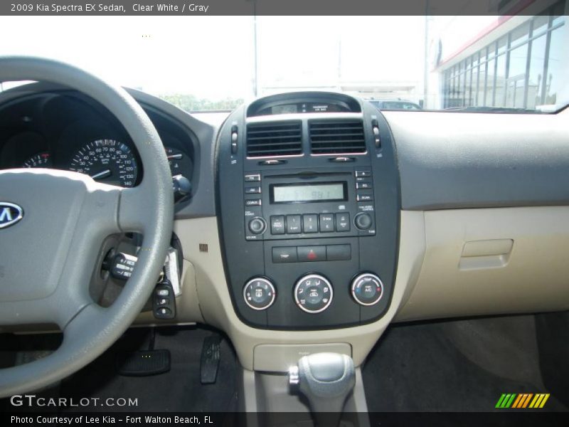 Clear White / Gray 2009 Kia Spectra EX Sedan