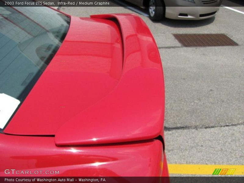 Infra-Red / Medium Graphite 2003 Ford Focus ZTS Sedan