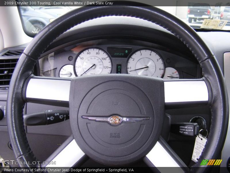 Cool Vanilla White / Dark Slate Gray 2009 Chrysler 300 Touring
