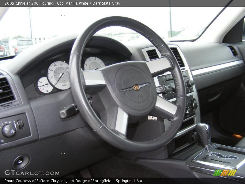 Cool Vanilla White / Dark Slate Gray 2009 Chrysler 300 Touring
